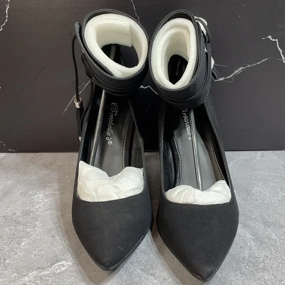 Breckelle’s Liane-12 Black Size 6.5m - Picture 2 of 10